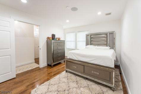 144 Silleck Street Clifton NJ 07013