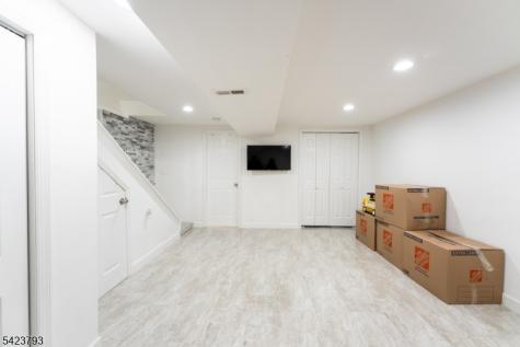 144 Silleck Street Clifton NJ 07013