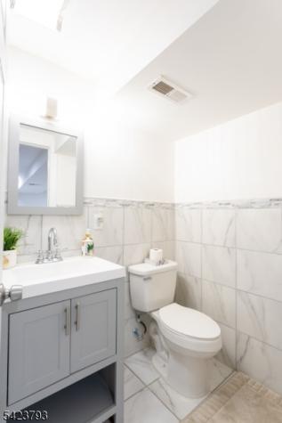 144 Silleck Street Clifton NJ 07013