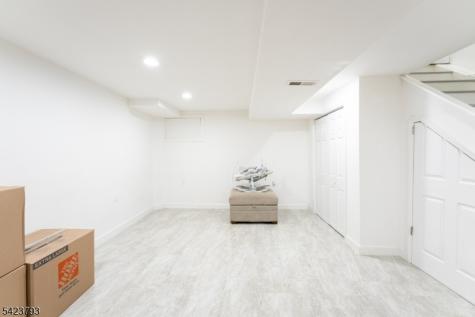 144 Silleck Street Clifton NJ 07013