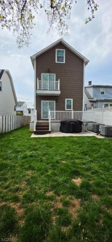 144 Silleck Street Clifton NJ 07013