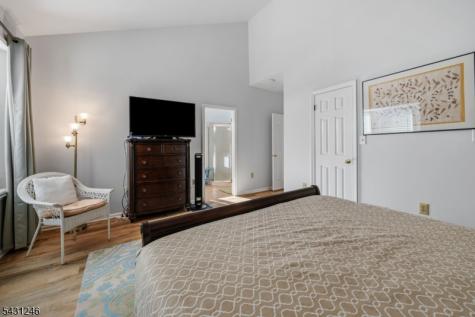 11 Strawberry Hill Road Branchburg NJ 08876