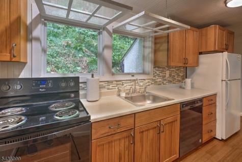 114 Lakeside Drive Liberty NJ 07823