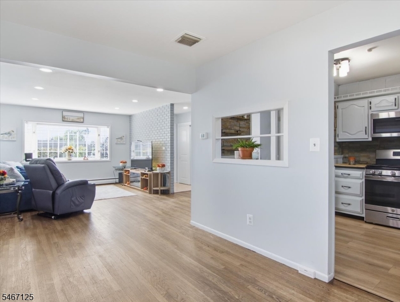 15 Adelphi Court Edison NJ 08837