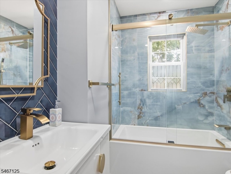 15 Adelphi Court Edison NJ 08837