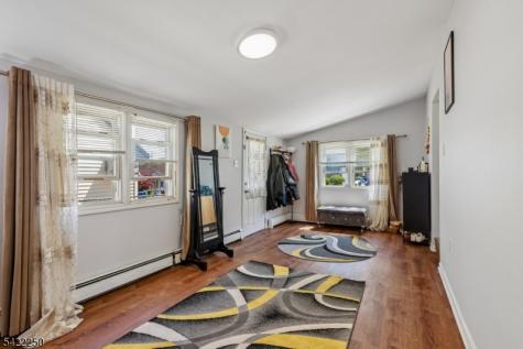 41 Pinetree Drive Sayreville NJ 08859