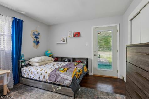 41 Pinetree Drive Sayreville NJ 08859