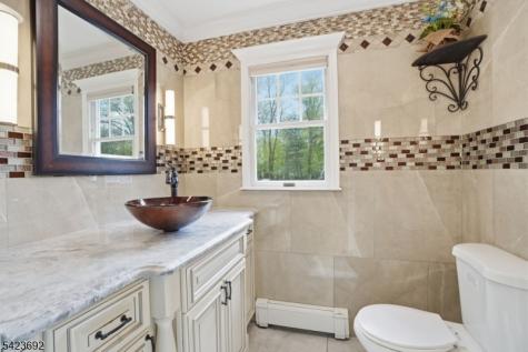 905 N Washington Avenue Green Brook NJ 08812