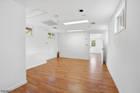 905 N Washington Avenue Green Brook NJ 08812