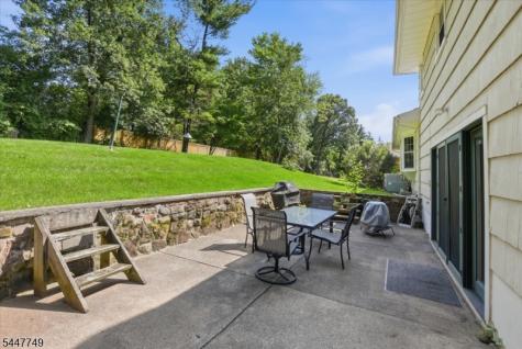 17 Edgewood Avenue N West Orange NJ 07052