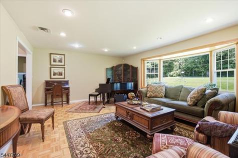 17 Edgewood Avenue N West Orange NJ 07052