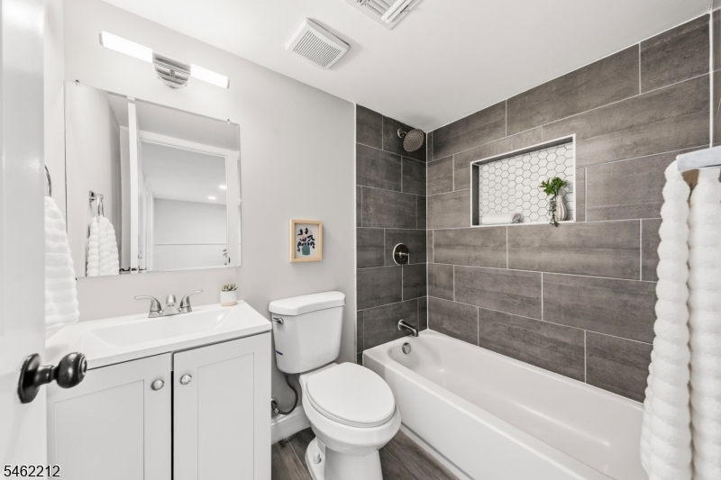 18 Lorelei Road West Orange NJ 07052