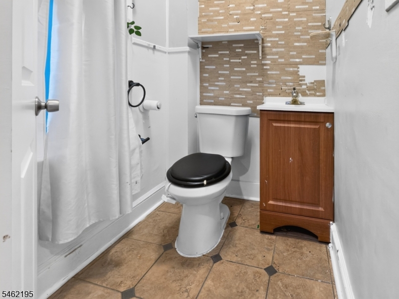 1323 North Avenue Elizabeth NJ 07208