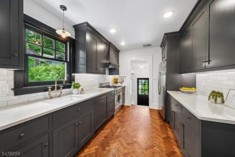 20 Euclid Place Montclair NJ 07042