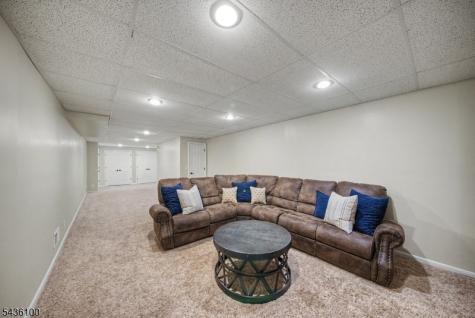 13 Mabro Drive Denville NJ 07834
