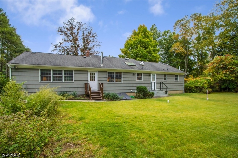 89 Cozy Lake Road Jefferson NJ 07438