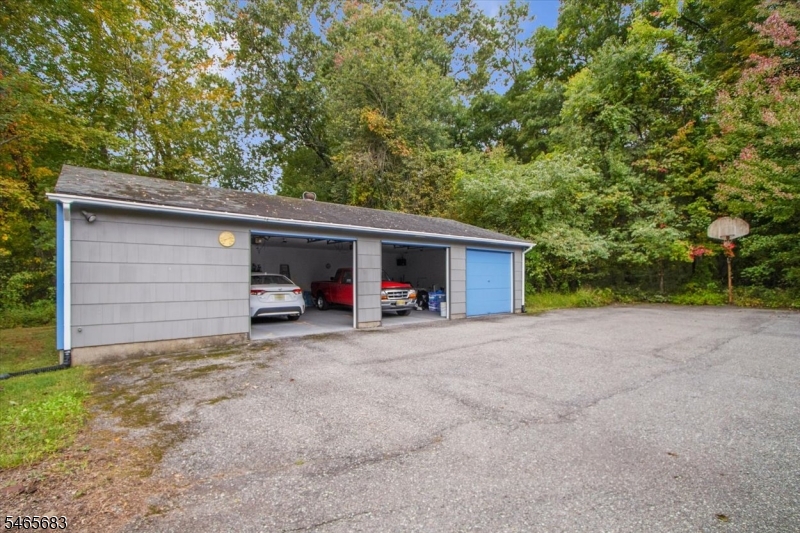 89 Cozy Lake Road Jefferson NJ 07438