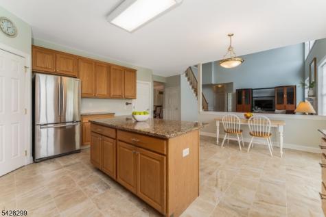 87 Crestview Drive Clinton NJ 08809