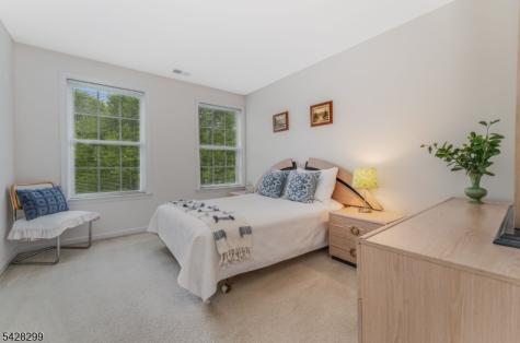 87 Crestview Drive Clinton NJ 08809