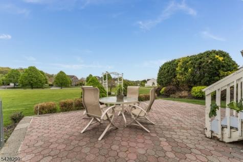 87 Crestview Drive Clinton NJ 08809