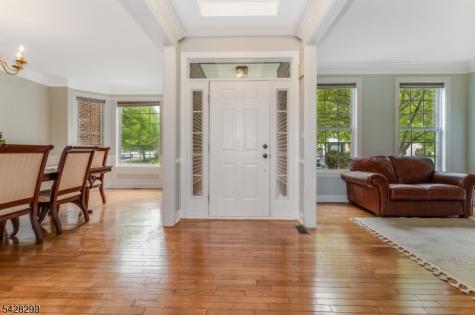 87 Crestview Drive Clinton NJ 08809
