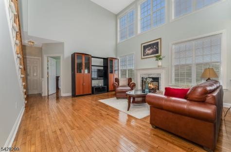 87 Crestview Drive Clinton NJ 08809