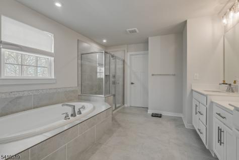 12 Esposito Lane Roxbury NJ 07850