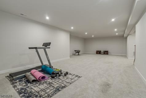 12 Esposito Lane Roxbury NJ 07850