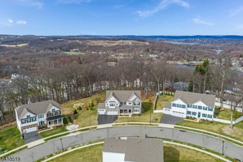 12 Esposito Lane Roxbury NJ 07850