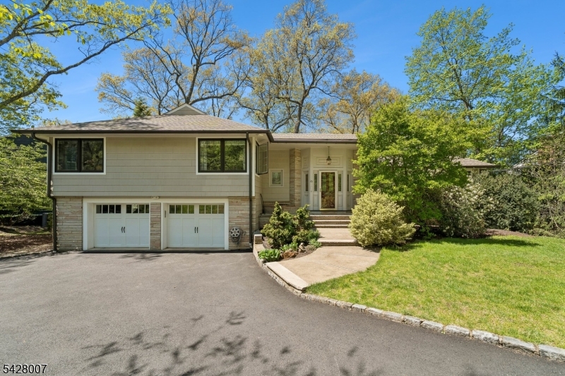 29 Knob Hill Drive Summit NJ 07901