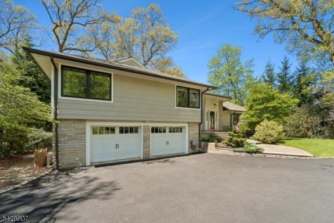 29 Knob Hill Drive Summit NJ 07901