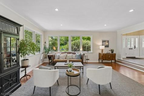 29 Knob Hill Drive Summit NJ 07901