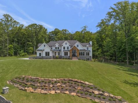 8 Cobblestone Court Warren NJ 07059