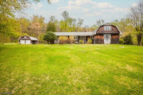 49 Frog Hollow Road Tewksbury NJ 07830