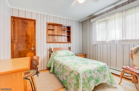 49 Frog Hollow Road Tewksbury NJ 07830