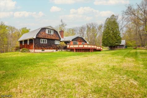 49 Frog Hollow Road Tewksbury NJ 07830