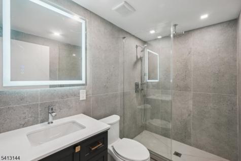 39 Billingsley Drive Livingston NJ 07039