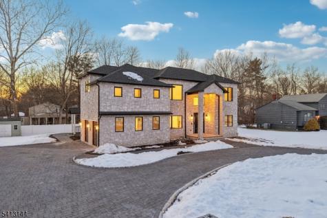 39 Billingsley Drive Livingston NJ 07039