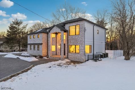 39 Billingsley Drive Livingston NJ 07039