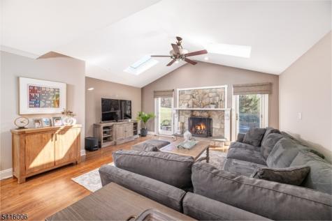 18 Kerby Lane Mendham NJ 07945