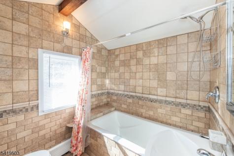 40 Kingsland Road West Milford NJ 07421