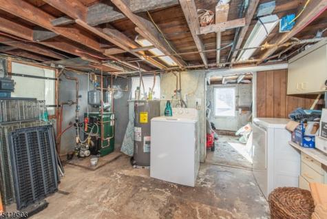 40 Kingsland Road West Milford NJ 07421