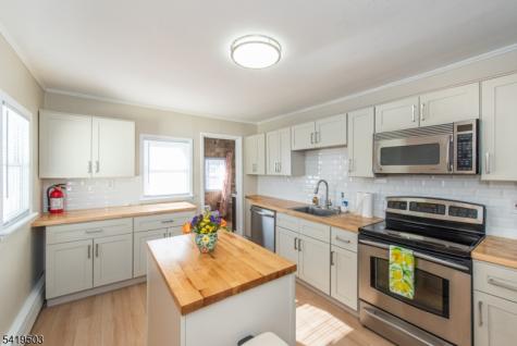 40 Kingsland Road West Milford NJ 07421
