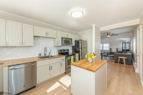 40 Kingsland Road West Milford NJ 07421