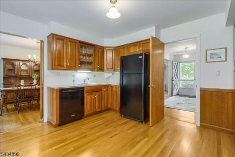 1110 Minisink Way Westfield NJ 07090