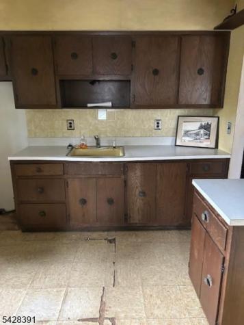 15 Carl Walsh Road Franklin NJ 07416