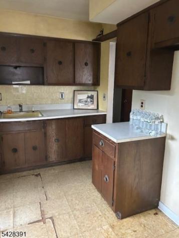 15 Carl Walsh Road Franklin NJ 07416