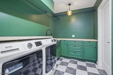 8 Rand Drive West Orange NJ 07052