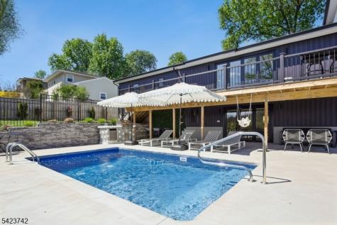 8 Rand Drive West Orange NJ 07052