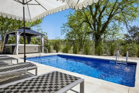 8 Rand Drive West Orange NJ 07052